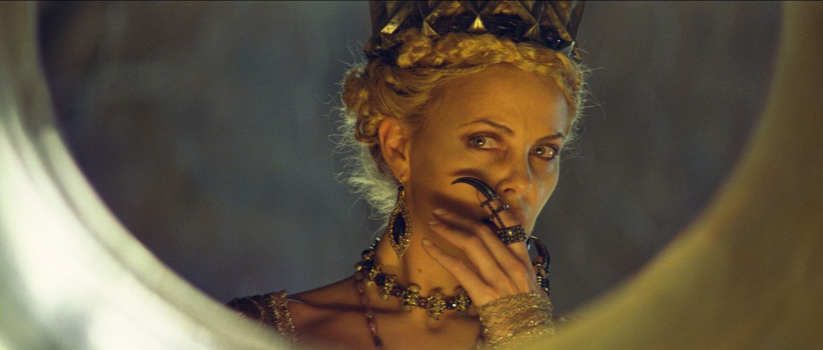 Photo de Charlize Theron - Blanche-Neige et le chasseur : Photo ..., حجم الصورة 1200x510