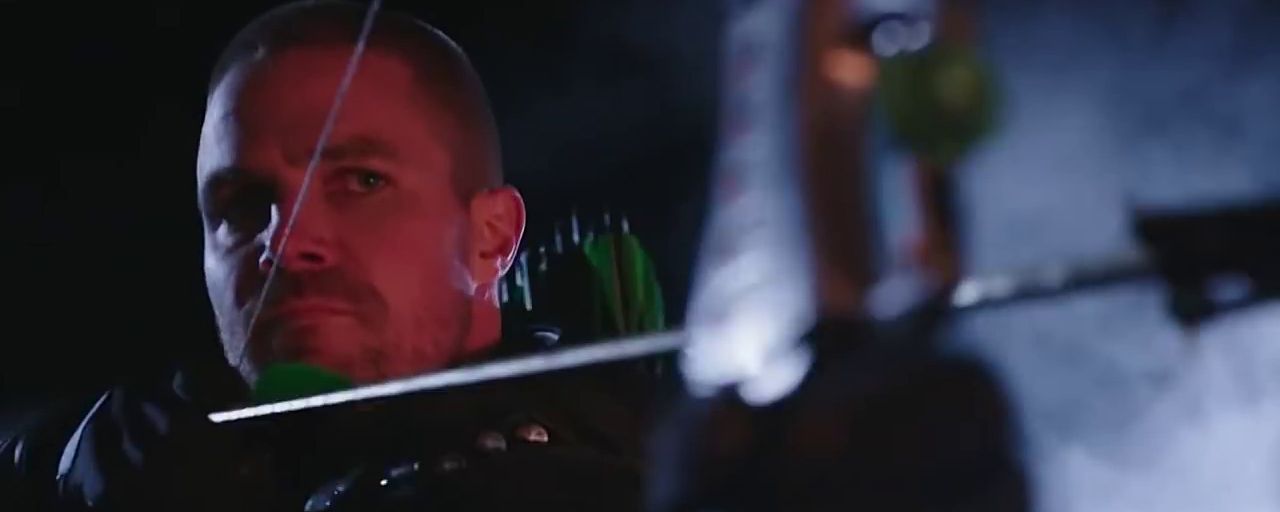 Arrow saison 7 : Oliver Queen de retour aux affaires dans le teaser de
