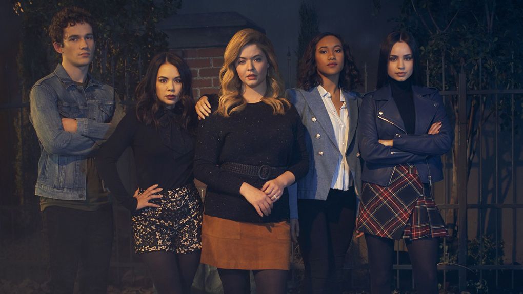 Pretty Little Liars - The Perfectionists : Découvrez Les Héros Du Spin ...