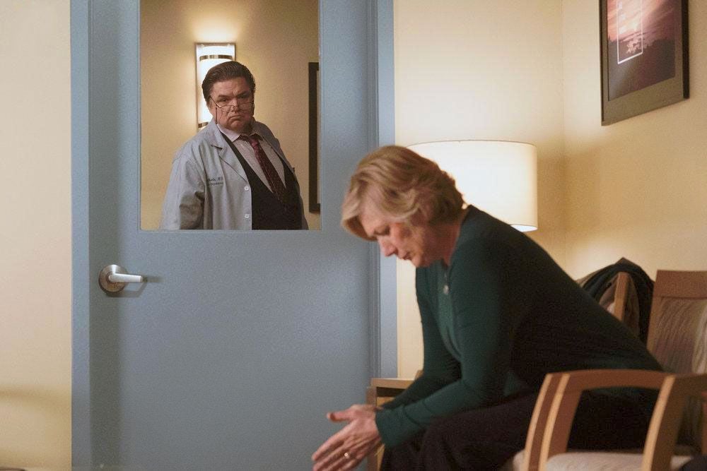 Films Et Séries Tv Avec Oliver Platt Chicago Med : Photo Oliver Platt - 468 sur 574 - AlloCiné