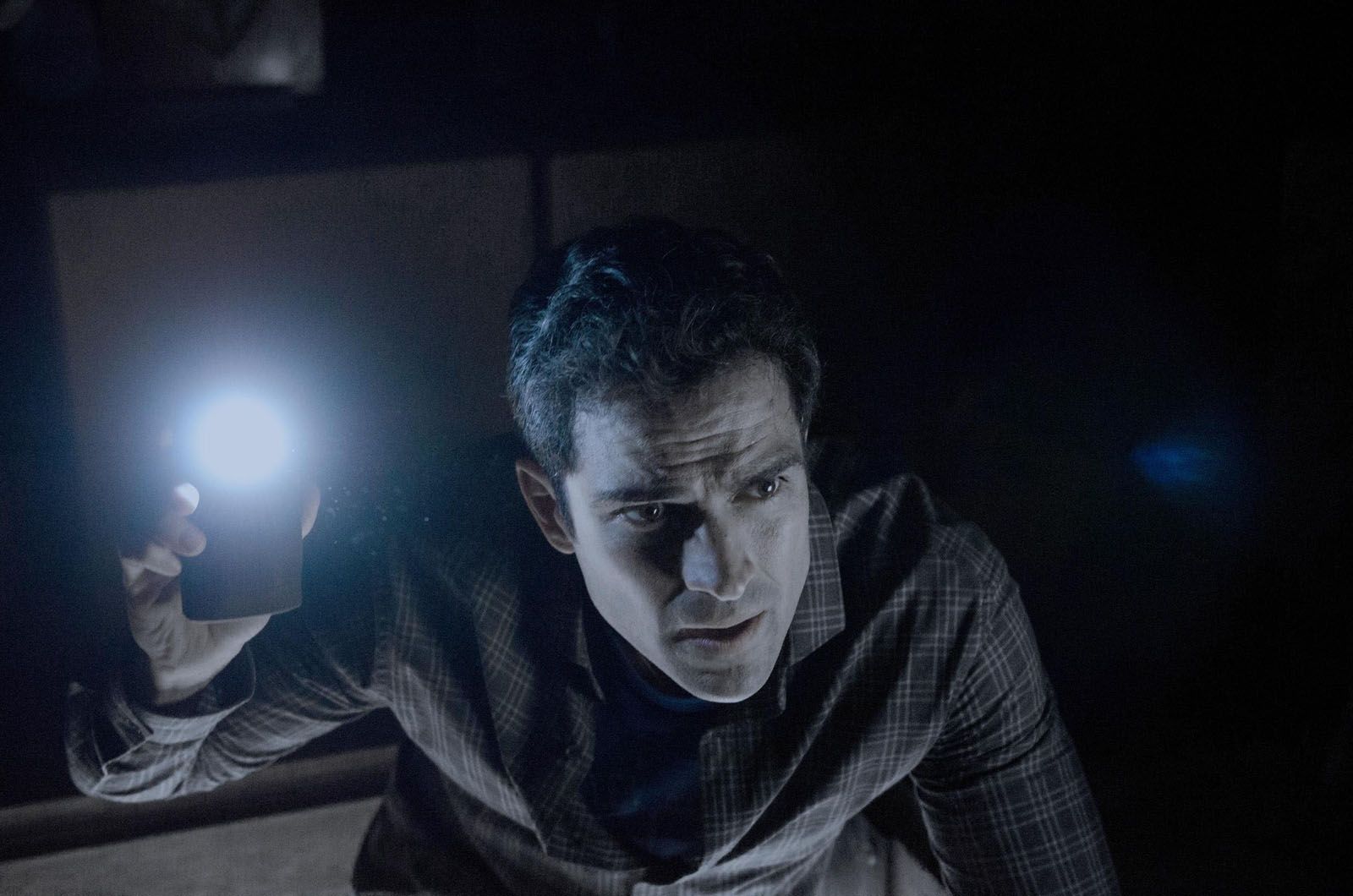 L'Exorciste : L'Exorciste : Photo Alfonso Herrera - 132 sur 136 - AlloCiné