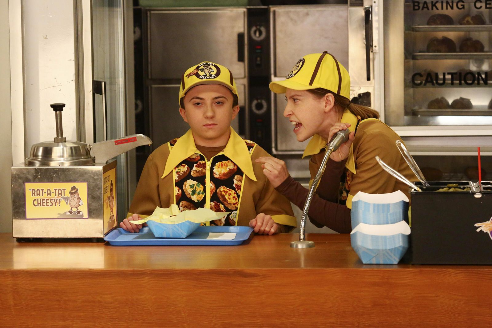 Films Et Séries Tv Avec Atticus Shaffer The Middle : Photo Atticus Shaffer, Eden Sher - 174 sur 583 - AlloCiné