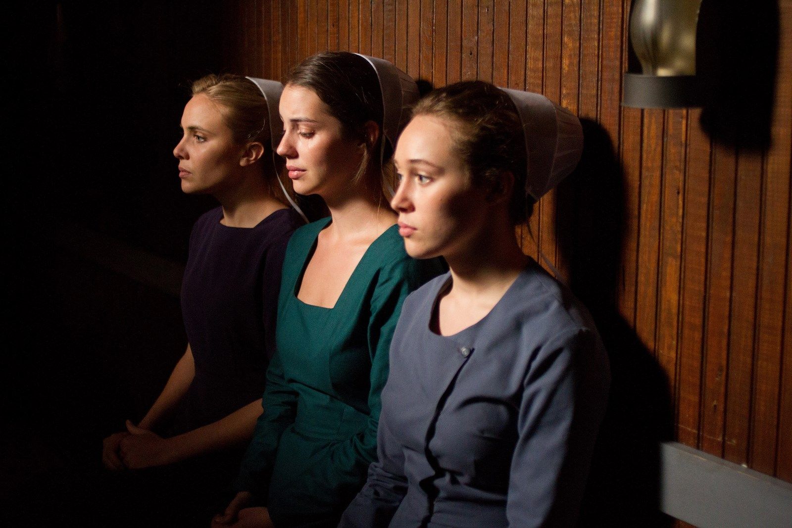 Alycia Debnam carey Et Sa Copine Photo de Alycia Debnam-Carey - The Devil's Hand : Photo Adelaide Kane, Alycia  Debnam-Carey, Leah Pipes - AlloCiné