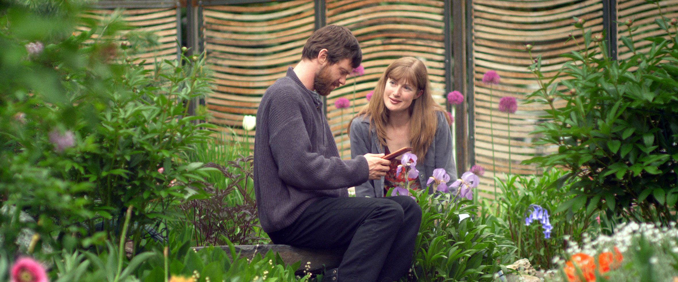 Photo de Bug Hall Photo Bug Hall, Amber Rose Mason Photo 4 sur 6