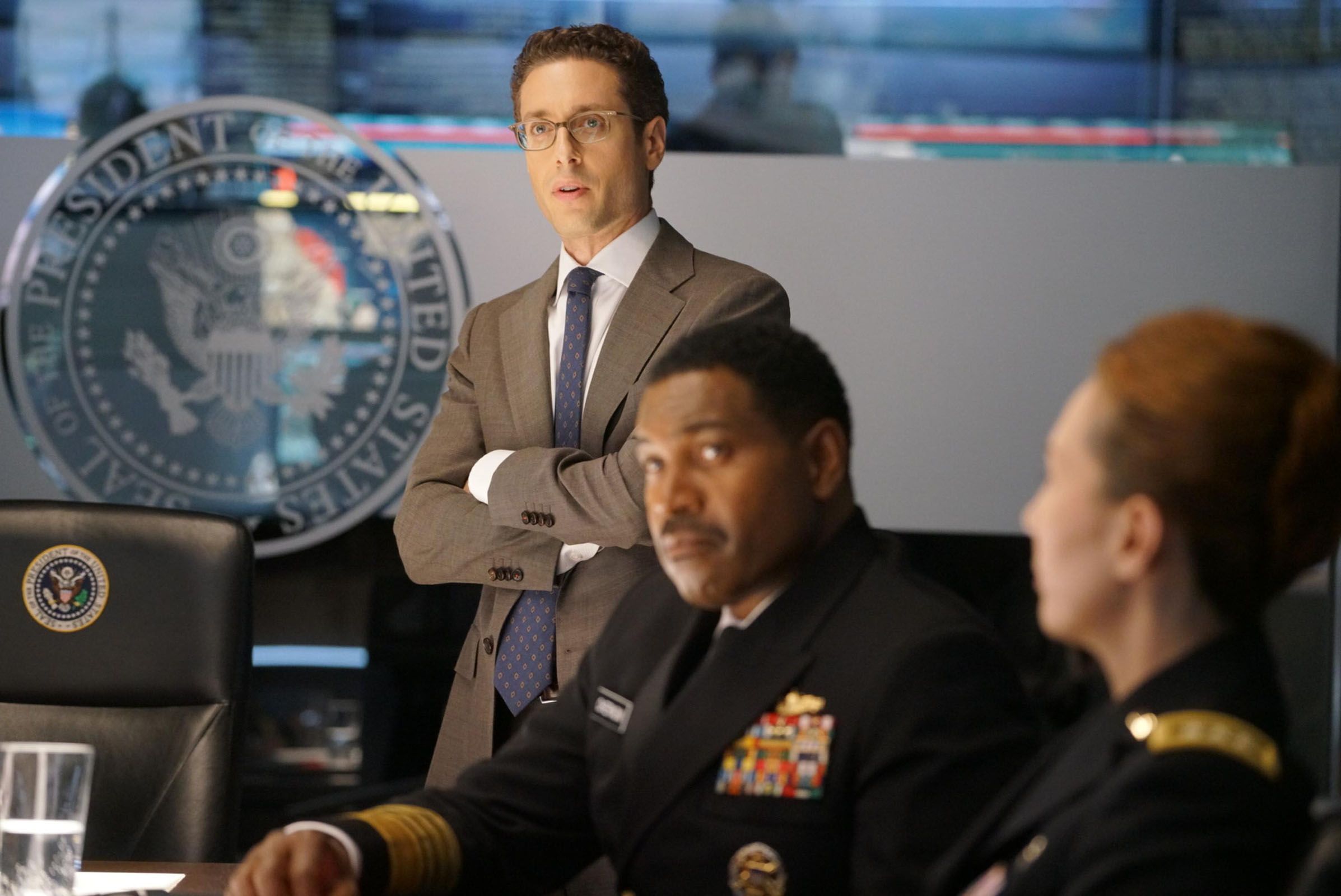 Designated Survivor S02 X265 - delldesigne