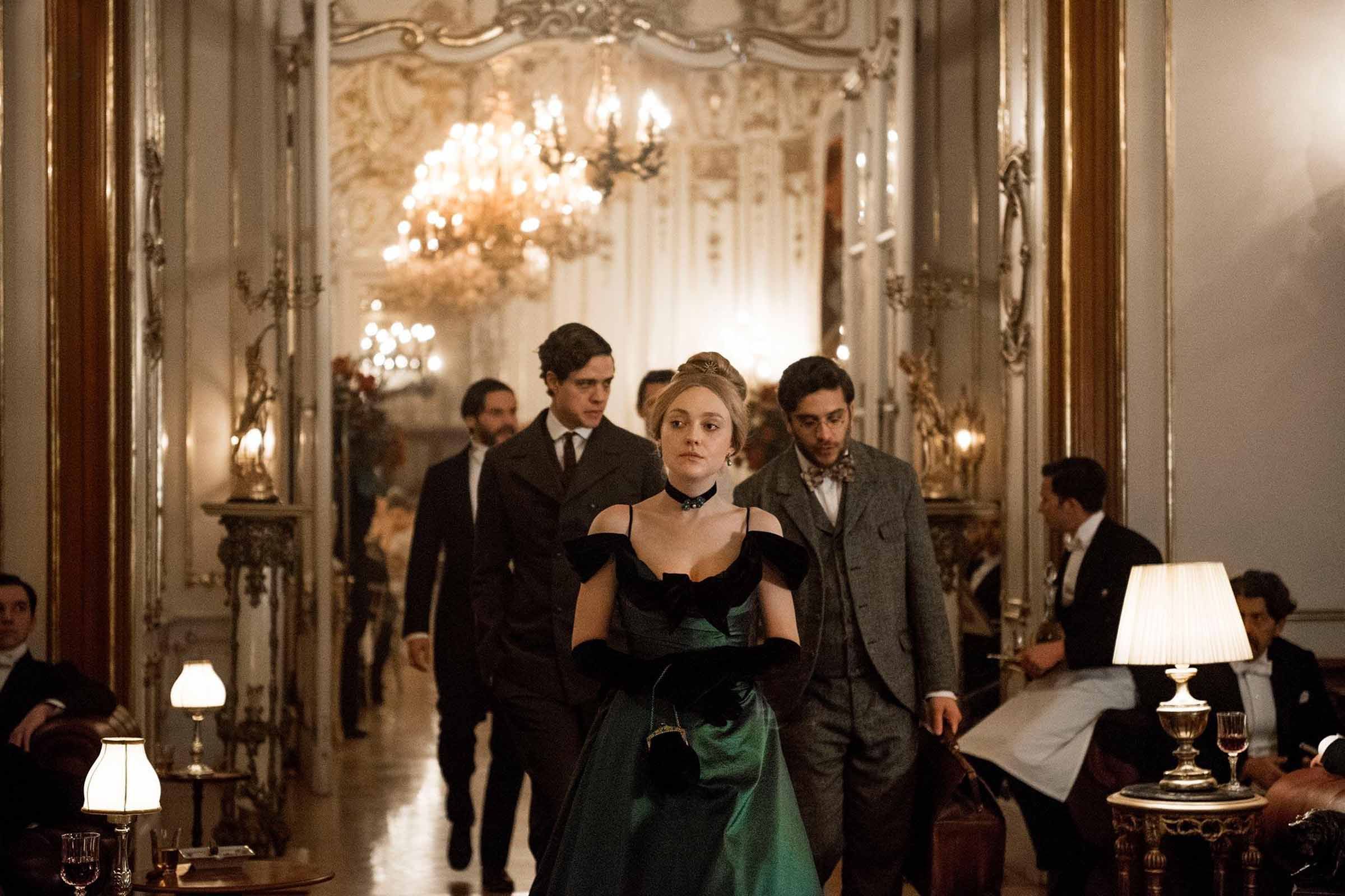 L Alieniste Saison 3 L'Aliéniste : Photo Dakota Fanning, Douglas Smith (III), Matthew Shear