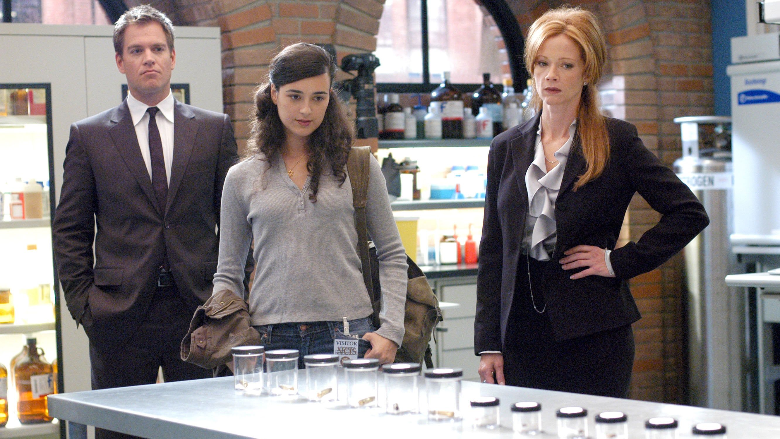 Ncis Saison 3 Streaming Poster saison 3 - Affiche 409 sur 1200 - AlloCiné