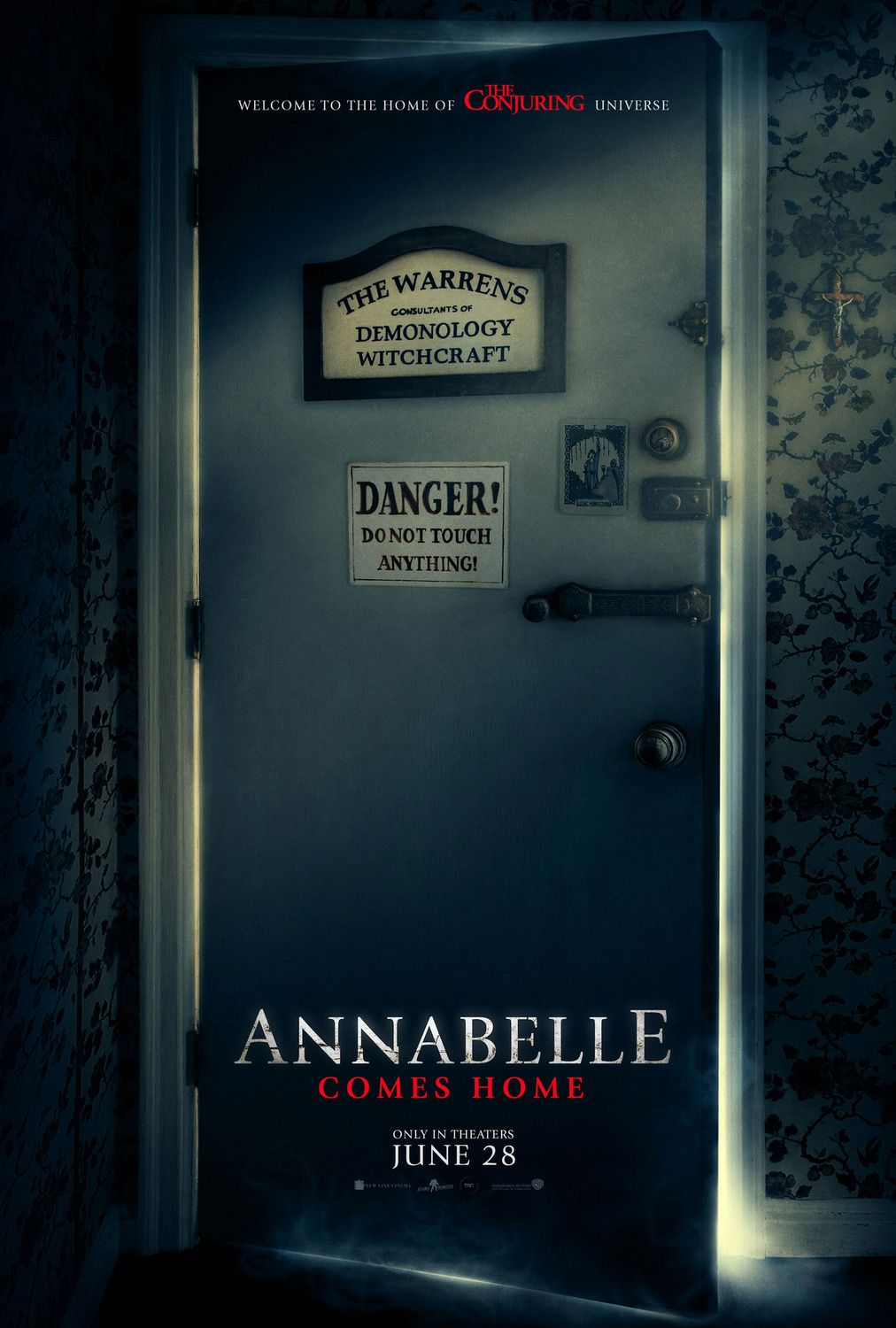 Affiche du film Annabelle La Maison Du Mal Photo 31 sur 32 AlloCiné Affiche du film Annabelle La Maison Du Mal Photo 31 sur 32 AlloCiné