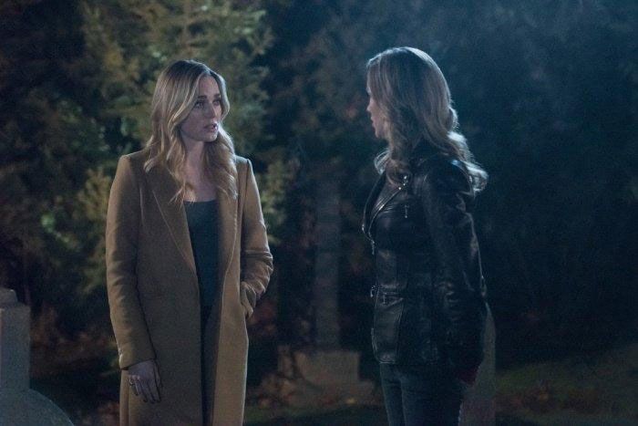 Katie Cassidy Films Et Programmes Tv Arrow : Photo Caity Lotz, Katie Cassidy - 75 sur 1167 - AlloCiné