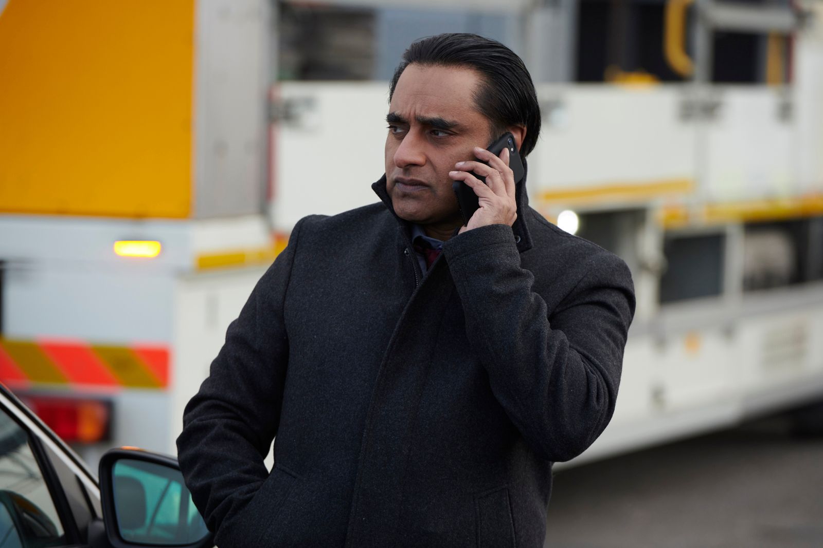 unforgotten-unforgotten-photo-sanjeev-bhaskar-31-sur-66-allocin