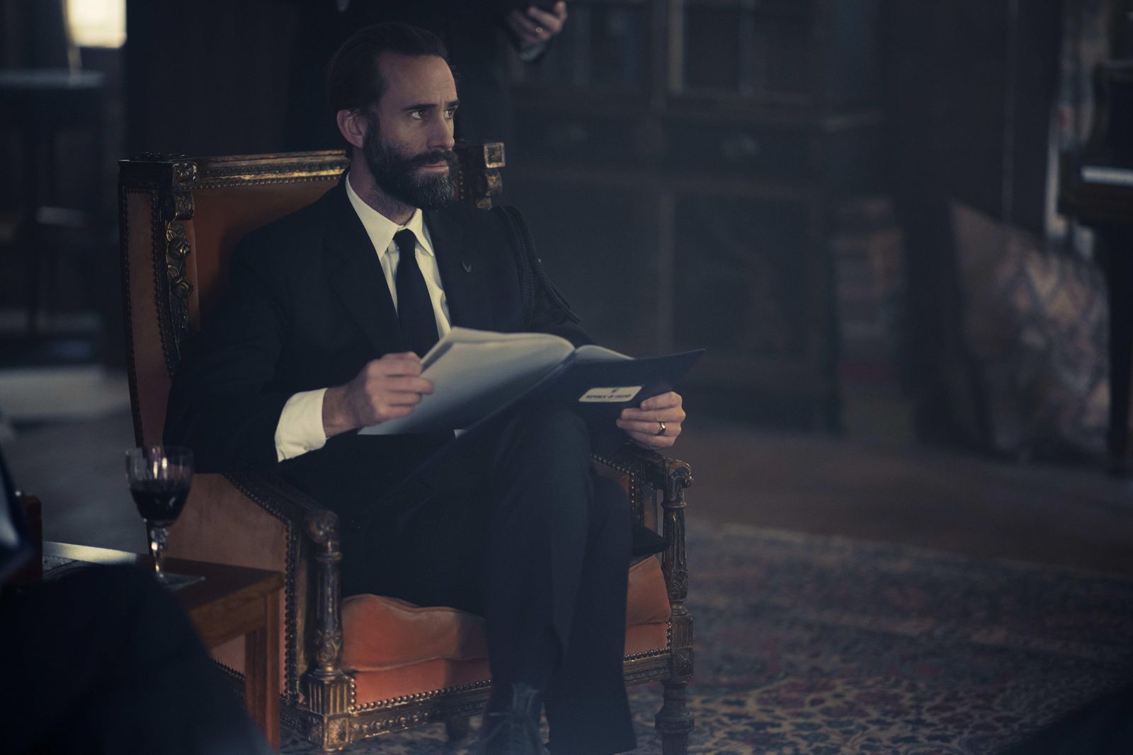 Films Et Séries Tv Avec Joseph Fiennes The Handmaid’s Tale : la servante écarlate : Photo Joseph Fiennes - 22