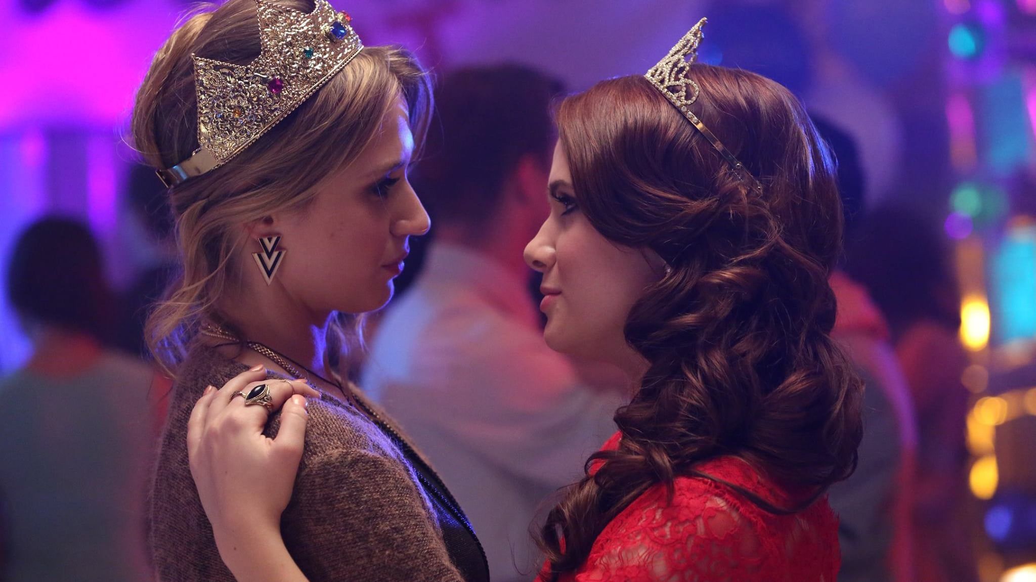 Poster Faking It saison 1 - Affiche 33 sur 82 - AlloCiné