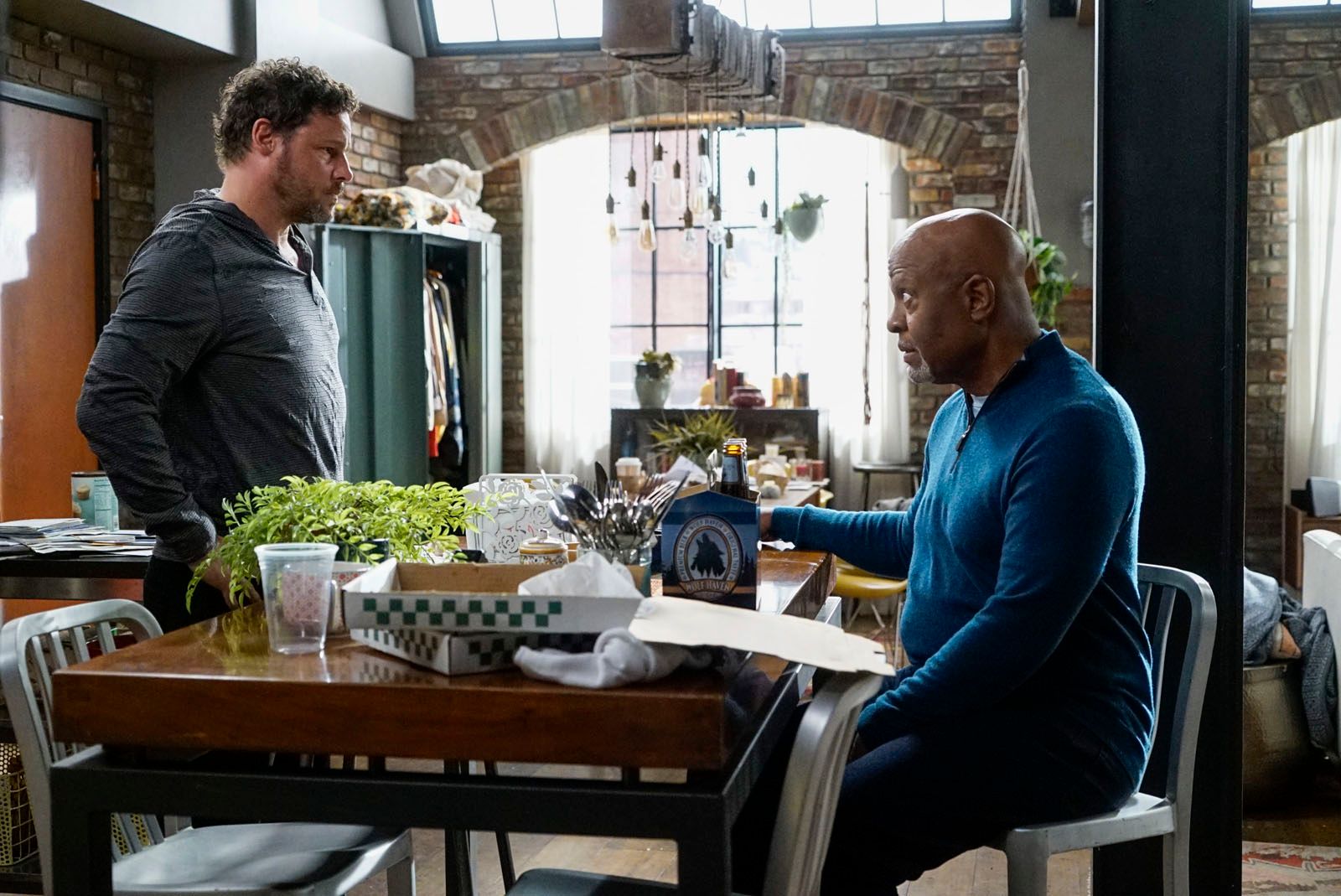 Photo de Justin Chambers (I) Grey's Anatomy Photo James Pickens Jr., Justin Chambers (I