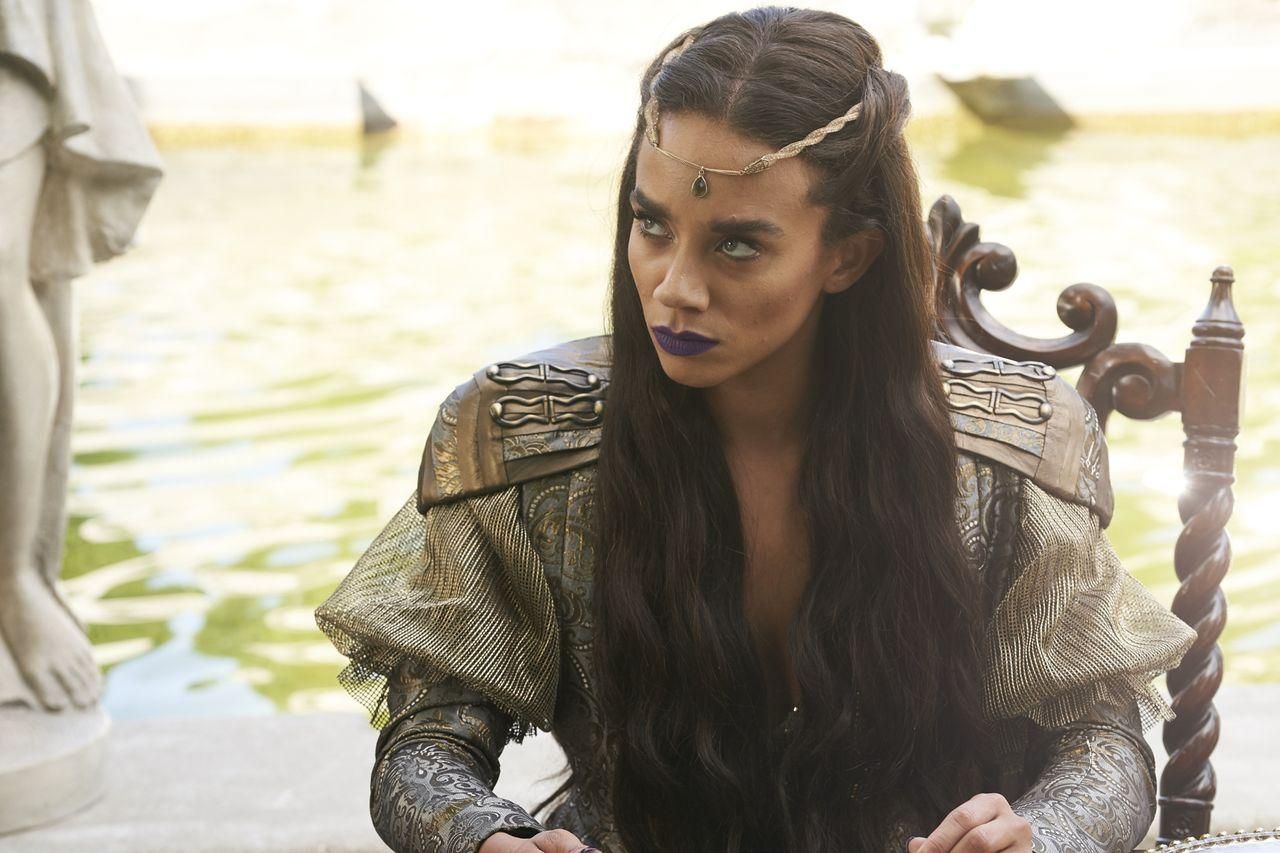 Photo de Hannah JohnKamen Killjoys Photo Hannah JohnKamen Photo 5 sur 145 AlloCiné Photo de Hannah JohnKamen Killjoys Photo Hannah JohnKamen Photo 5 sur 145 AlloCiné