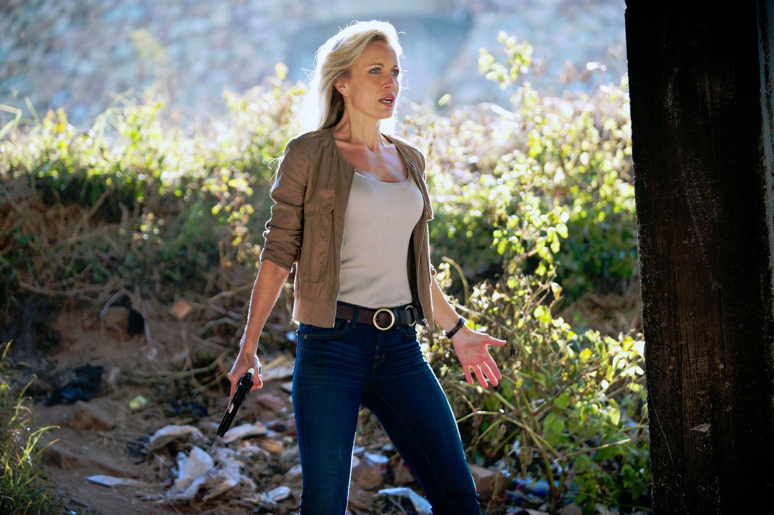 Distribution De Strike Back