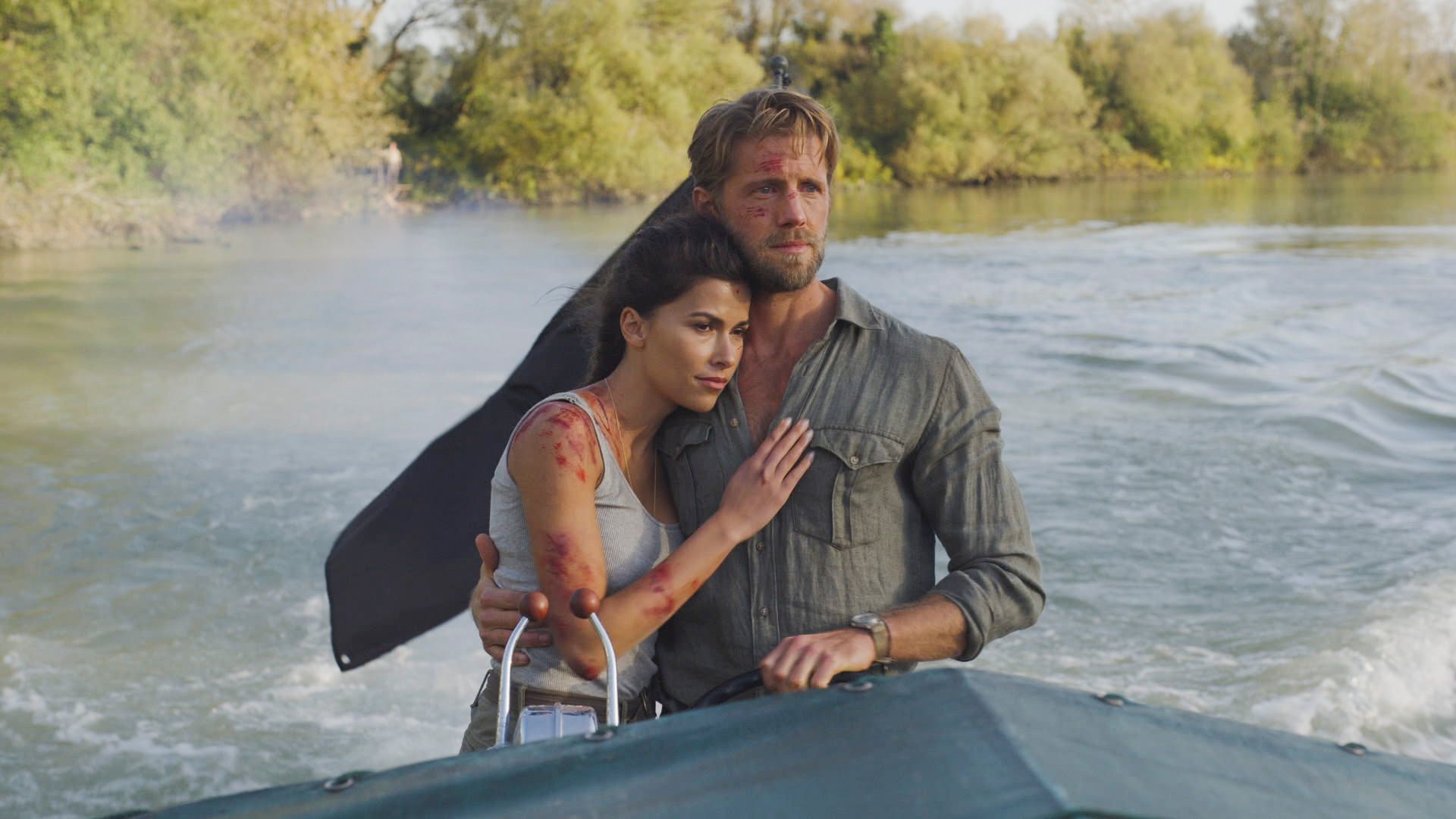 Blood And Treasure Blood And Treasure Photo Matt Barr Sofia Pernas