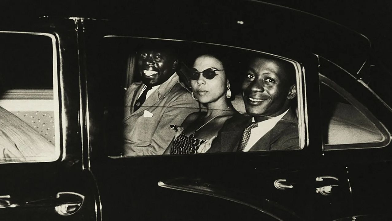 Soundtrack to a Coup d'État : Photo