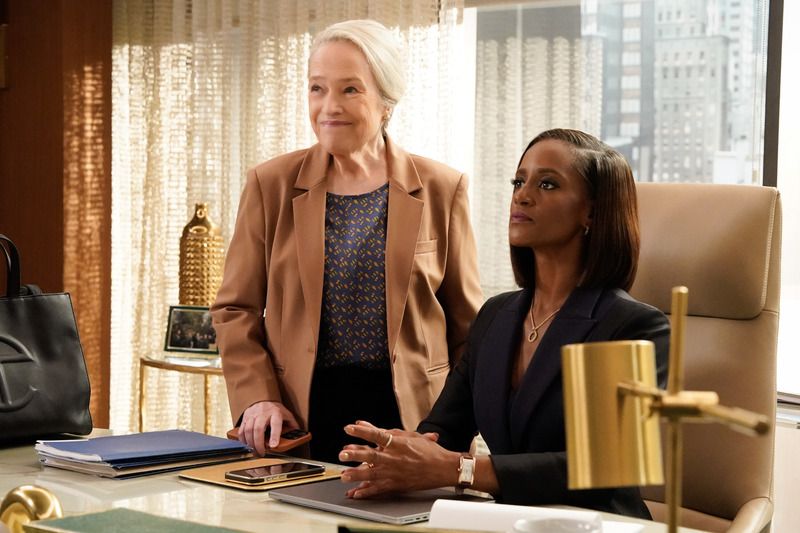 Matlock : Photo Kathy Bates, Skye P. Marshall