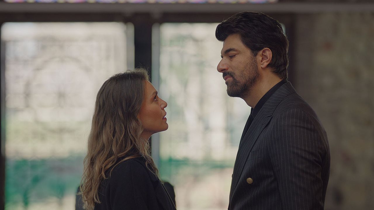 Photo Engin Akyürek, Aslı Enver