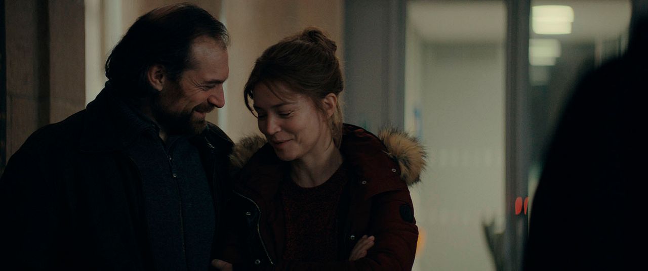 Les Braises : Photo Virginie Efira, Arieh Worthalter