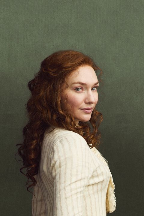 Photo Eleanor Tomlinson