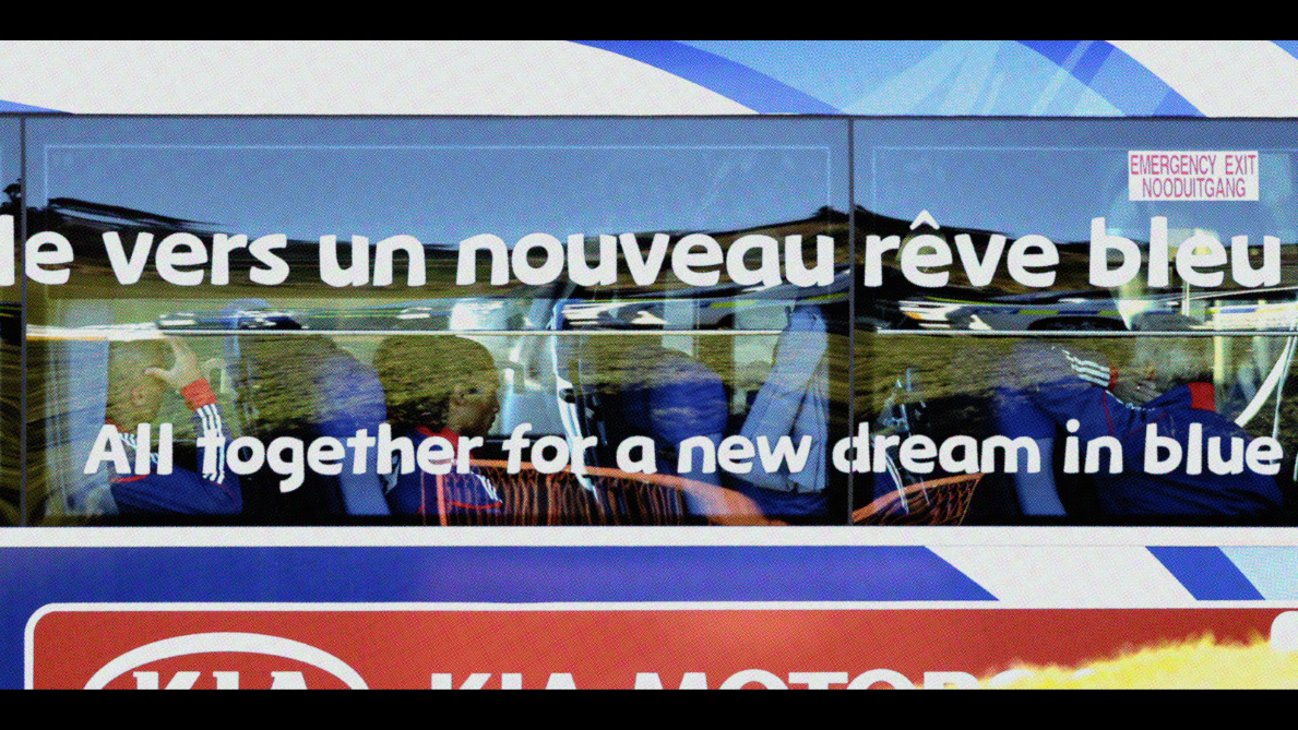 Le Bus: les Bleus en grève : Photo