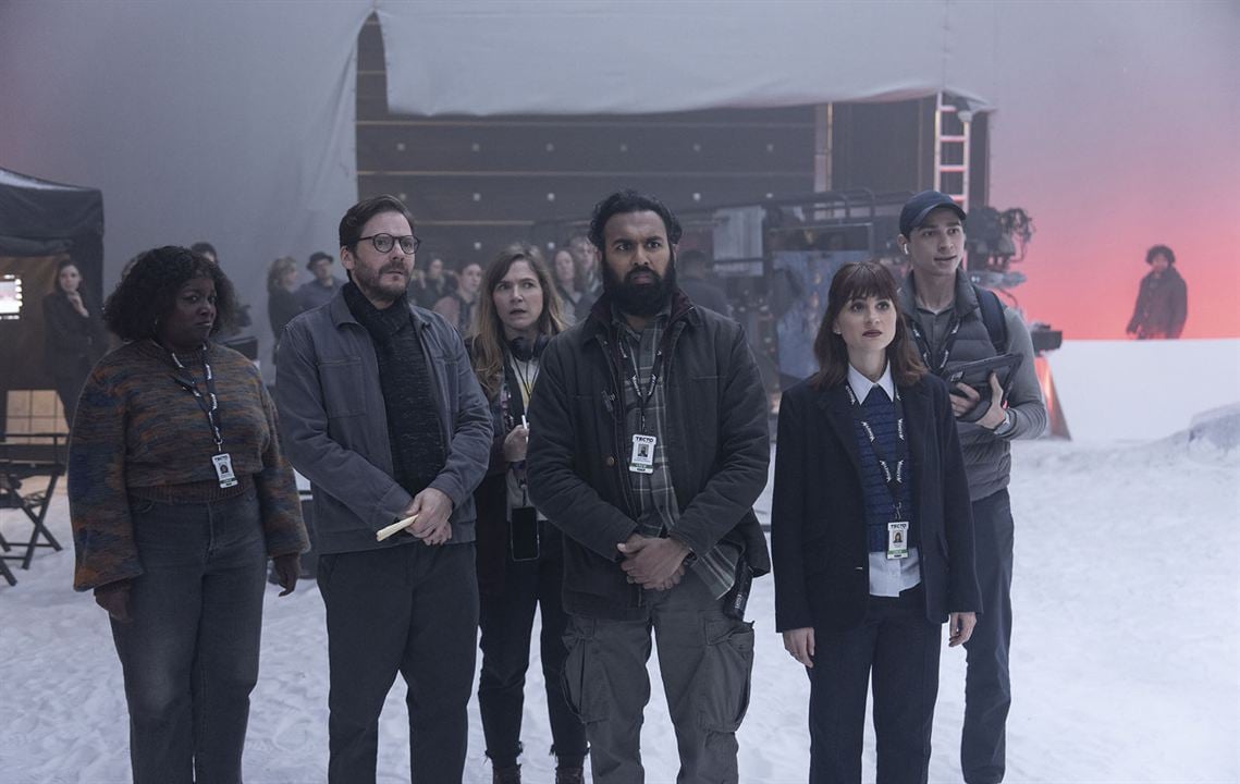 Photo Daniel Brühl, Jessica Hynes, Aya Cash, Himesh Patel, Lolly Adefope, Isaac Powell