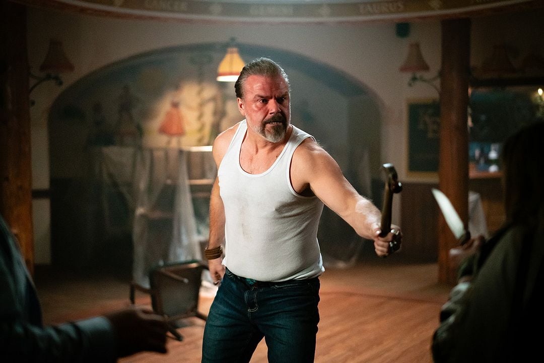 All Night Wrong : Photo Tyler Labine