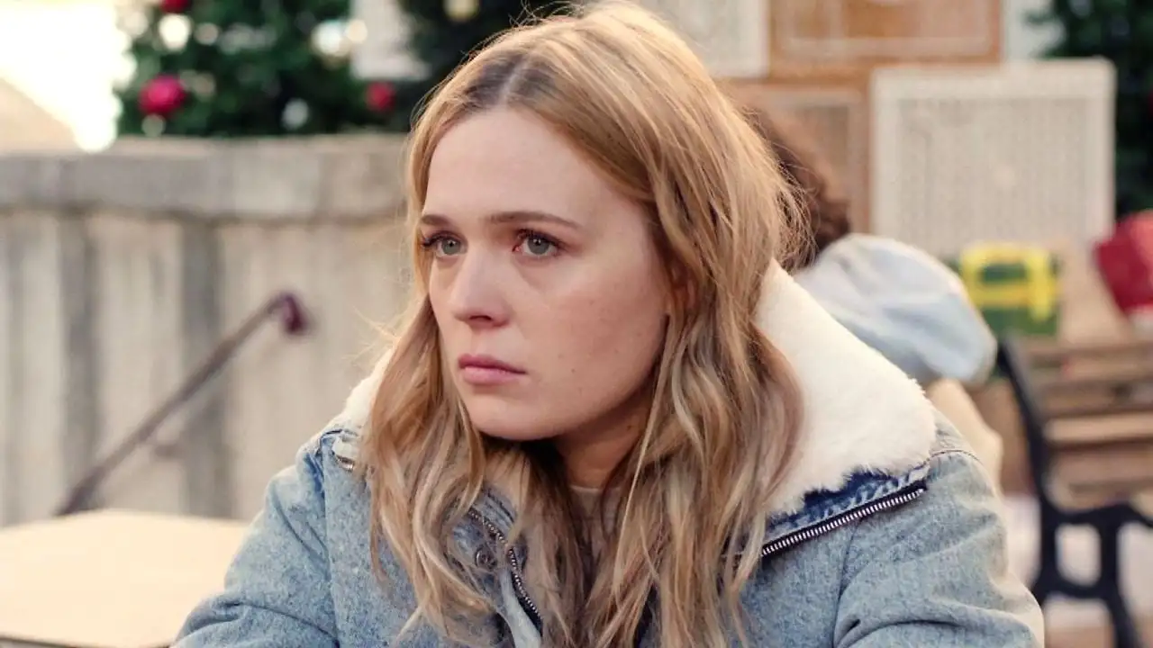 Plus belle la vie : son avenir avec Elena, sa relation avec Yann et avec  Charles Duvivier ... Valentine Goujon (Chloé) se confie sur la suite - News  Séries à la TV - AlloCiné