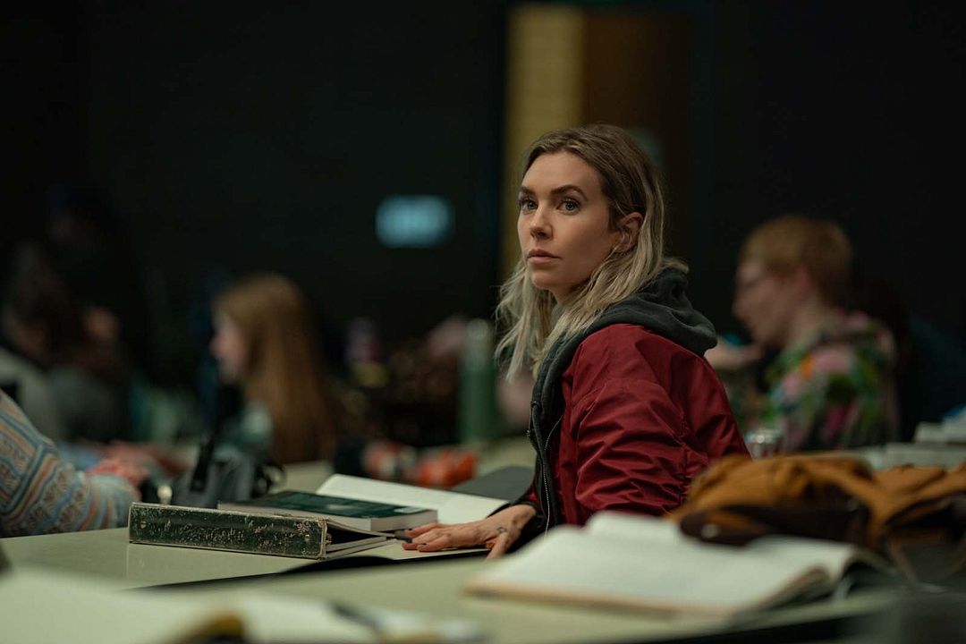 Night Always Comes : Photo Vanessa Kirby