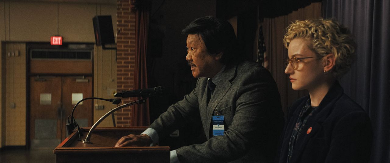 Évanouis : Photo Julia Garner, Benedict Wong