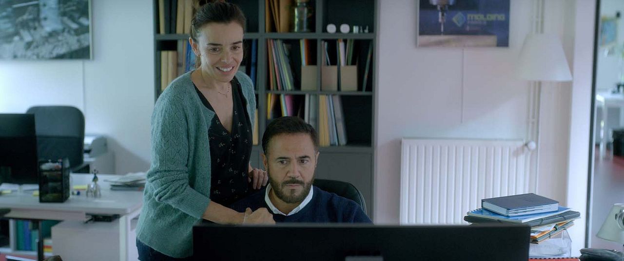 Dis-moi juste que tu m'aimes : Photo José Garcia, Élodie Bouchez