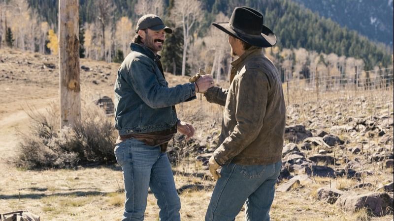 Marshals : A Yellowstone Story : Photo Luke Grimes, Logan Marshall-Green