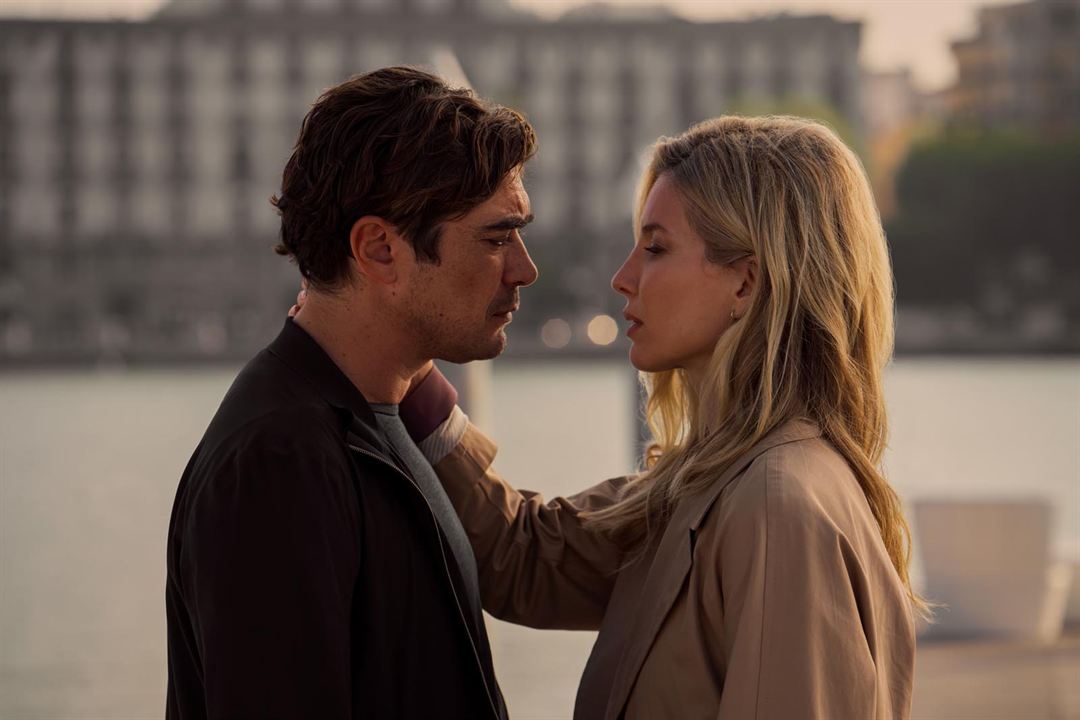 Évanouis dans la nuit : Photo Riccardo Scamarcio, Annabelle Wallis