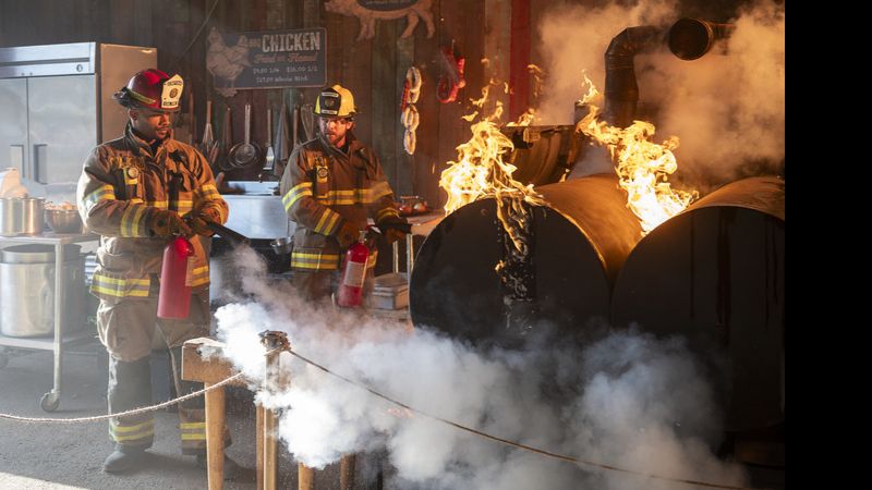 Fire Country : Photo Jordan Calloway, Max Thieriot