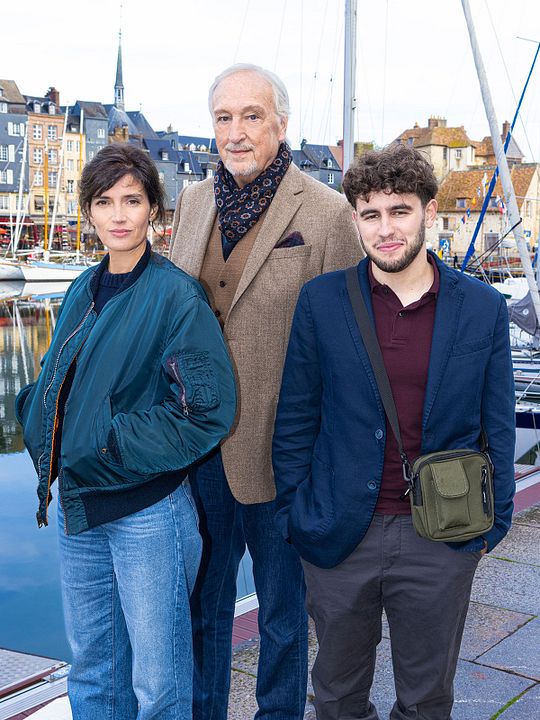 Meurtres à Honfleur : Affiche