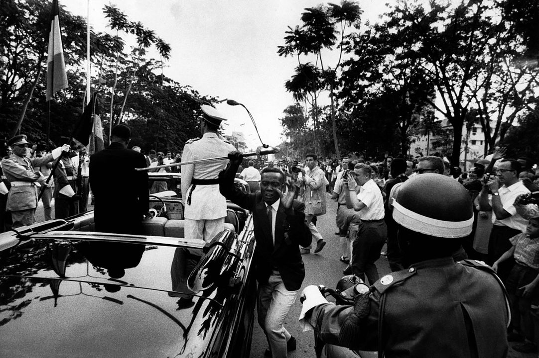 Soundtrack to a Coup d'État : Photo