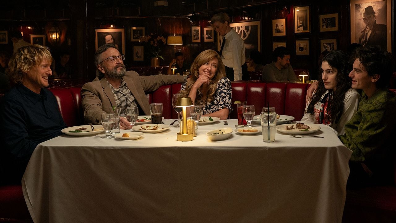 Photo Owen Wilson, Marc Maron, Mariana Treviño, Lilli Kay, Peter Dager