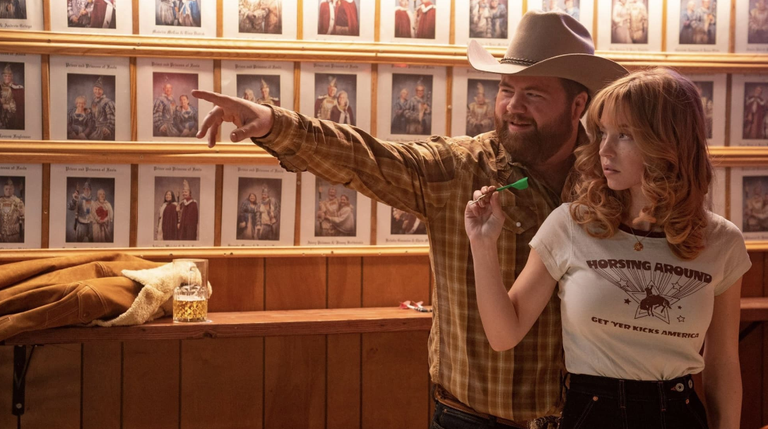 Americana : Photo Sydney Sweeney, Paul Walter Hauser