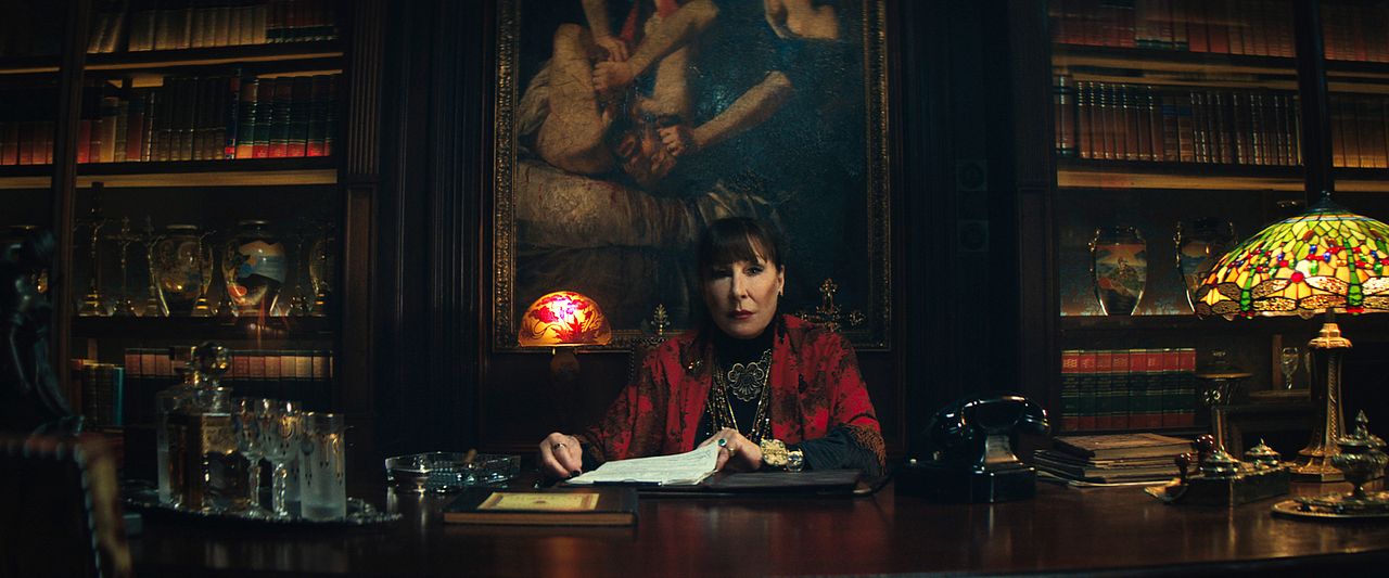 De l'univers de John Wick : Ballerina : Photo Anjelica Huston