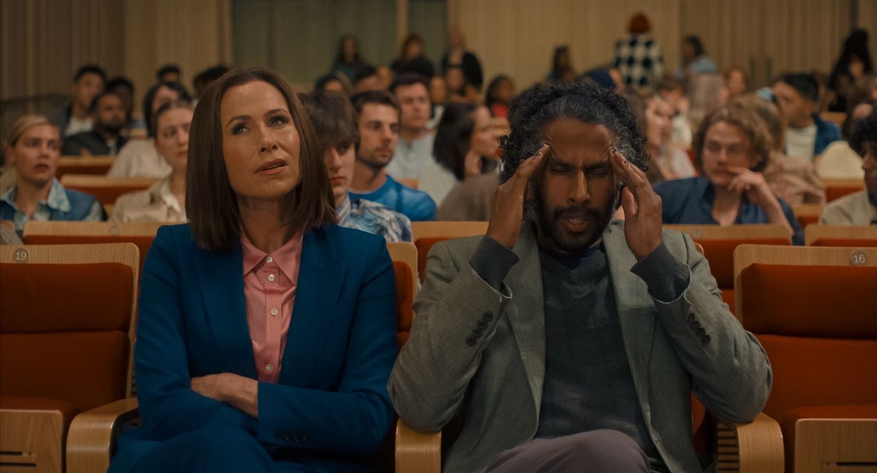 Finding Emily : Photo Minnie Driver, Prasanna Puwanarajah