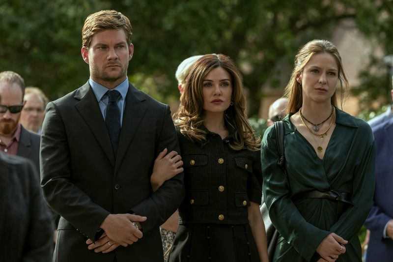 The Waterfront : Photo Jake Weary, Danielle Campbell, Melissa Benoist