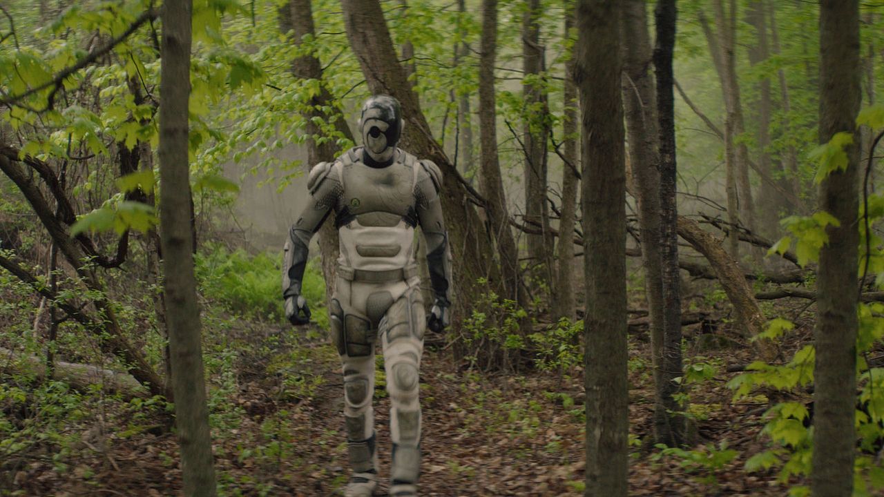 Murderbot : Journal d'un AssaSynth : Photo Alexander Skarsgård