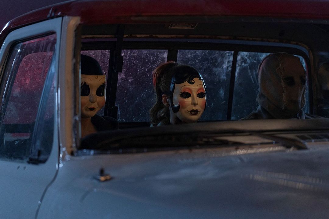 The Strangers - Chapter 3 : Photo