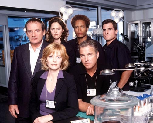 Photo Gary Dourdan, George Eads, Paul Guilfoyle (II), Marg Helgenberger, Jorja Fox, William L. Petersen