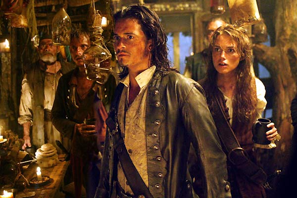 Pirates des Caraïbes : le Secret du Coffre Maudit : Photo Keira Knightley, Orlando Bloom