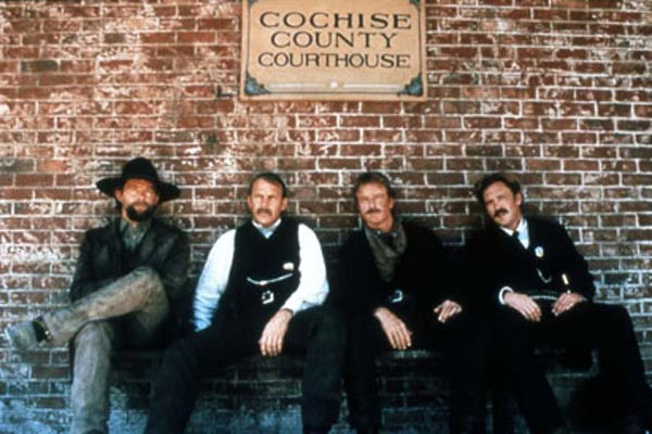 Wyatt Earp : Photo Jim Caviezel, Linden Ashby, Lawrence Kasdan, Kevin Costner, Michael Madsen