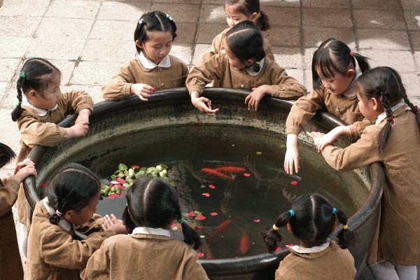 Les Petites fleurs rouges : Photo Zhang Yuan