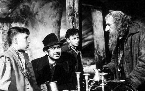 Oliver Twist : Photo Alec Guinness, Robert Newton, John Howard Davies, David Lean