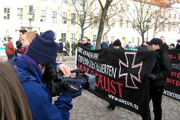Les Films documentaires du Centre Simon Wiesenthal : Photo